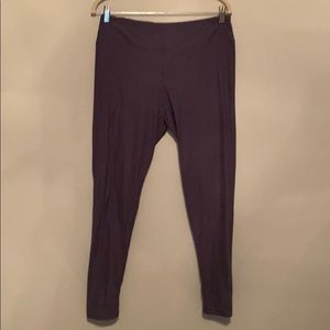 Pretty plum lularoe TC leggings NWOT